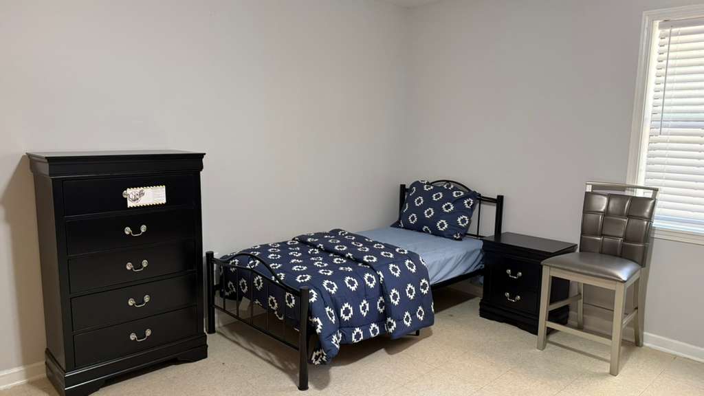 Private Bedrooms at Madison Heights Assisted Living
